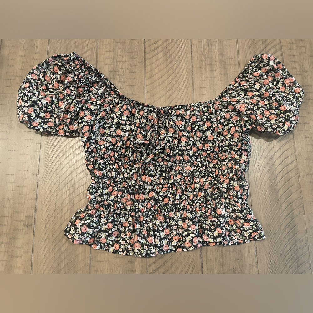 Women’s Floral going-out Shirt